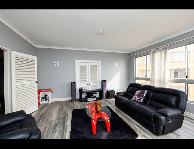 4 BEDROOM APARTMENT FOR SALE IN SOUTH BEACH